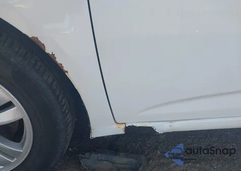 2014 Chevrolet Sonic Lt Auto z USA, uszkodzony, nr VIN 1G1JC6SH3E4100300